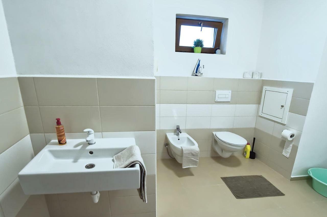 "U Capa" Krasny Apartman V Sedleci Sedlec  Bagian luar foto